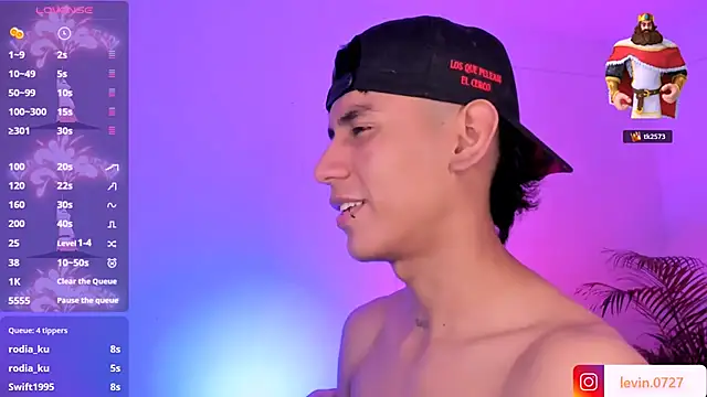 TARS_ live cam screenshot males from Colombia on PornFZ – Fast Free Porn & Live Cams