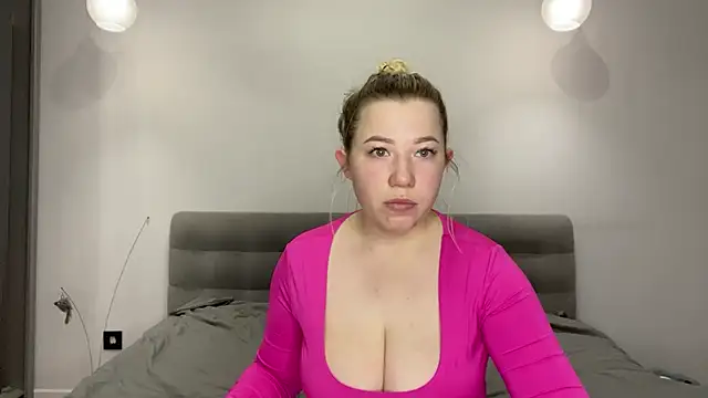 Embersweetbunny webcam