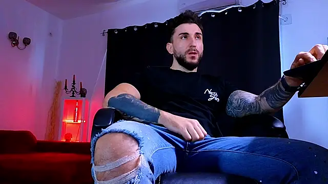 MightyAaron66 webcam