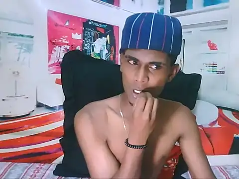 IndianThuggin webcam