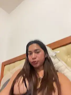 Lustrous_Nathalie webcam