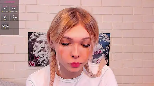 blondy_fina - Blondy_Fina's free webcam - UK Sex Cams