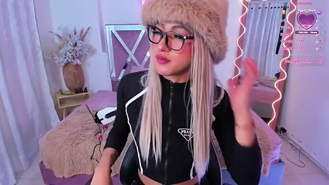 Shinedark_tay1 webcam