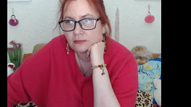 PlayfullMature webcam