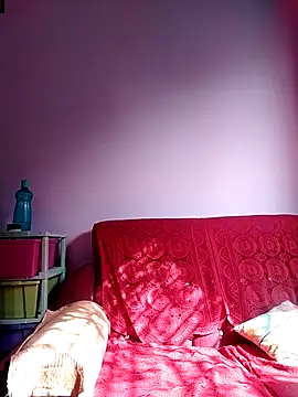 Webcam Model (Kayra_34)  is live.Free join now!