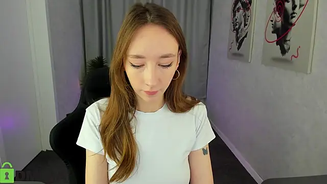 Miche1le_Allenne webcam