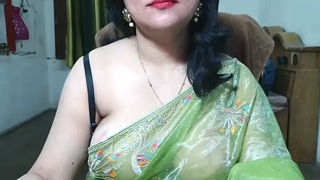 Cute_Mahi22 webcam
