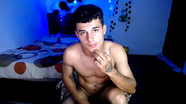 freddy_romas webcam