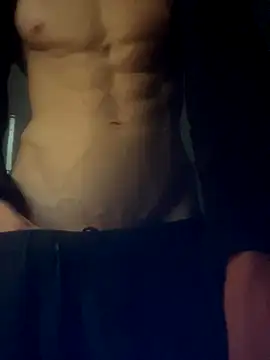 cazzone912025 webcam