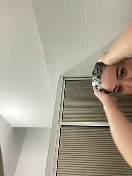 Webcam Model (Mericute_)  is live.Free join now!