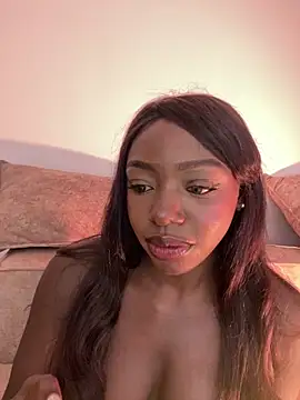 Webcam Model (alissradiante1)  is live.Free join now!