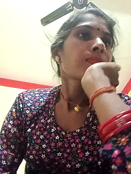 Veshali_Love143 webcam