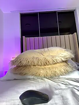 Aliison_Smith webcam