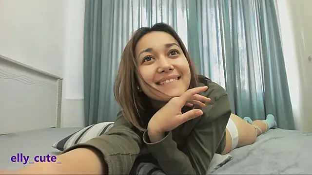 Elly_Cute webcam