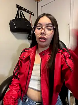 karina16_pink (F teen) - control domi and zoom