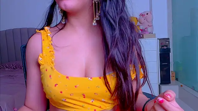Aashika-Kaur webcam