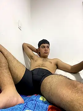 Young_handsome webcam