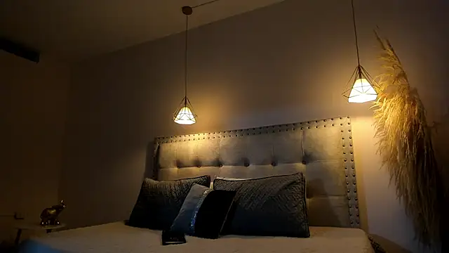 esmeralda_cutes - Esmeralda_cutes's free webcam - UK Sex Cams