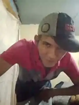 Cloud0nMycock webcam