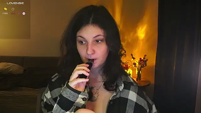 maymary_ webcam