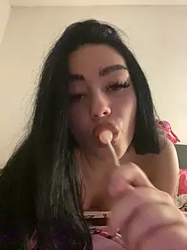 briana_lrs - Briana_lrs's free webcam - UK Sex Cams