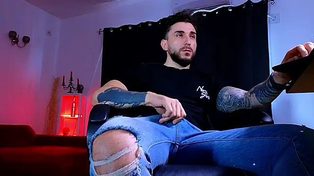 MightyAaron66 webcam