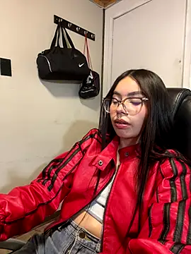 Karina16_pink webcam