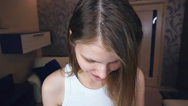 YoshieGradney webcam