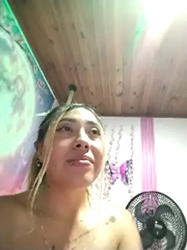 ManuelaVeelez webcam