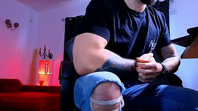 MightyAaron66 webcam