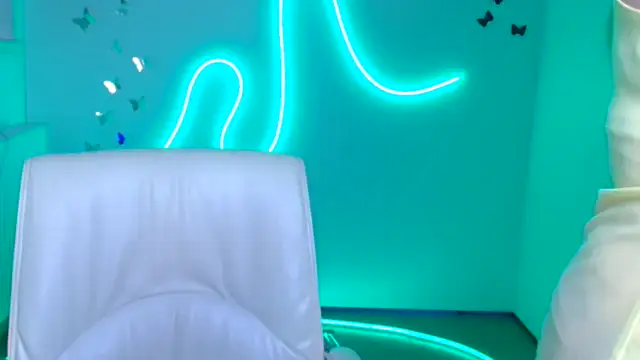 Amanda_Swannn webcam