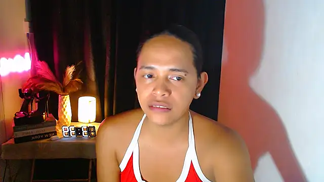 lorainnelustts - Lorainnelustts's free webcam - UK Sex Cams