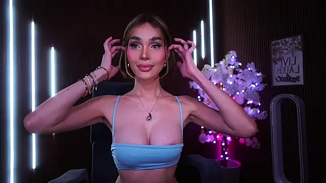 xxforyoureyesonlyxx webcam