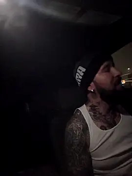 Beardedtattood webcam