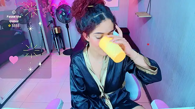 Maggy_t18 webcam