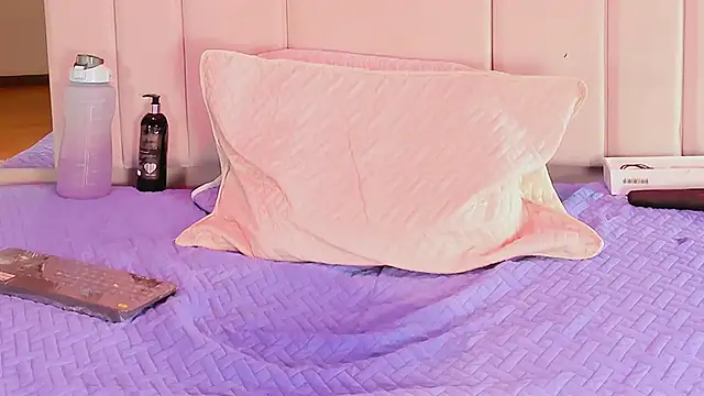 ElizabethAdams_ webcam