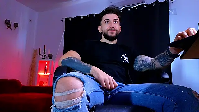 MightyAaron66 webcam