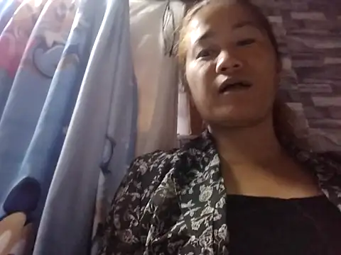 CreamyLhady_88 webcam