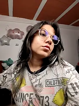 harper_ks - Harper_ks's free webcam - UK Sex Cams