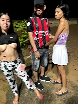 royalgirls_x - Royalgirls_x's free webcam - UK Sex Cams