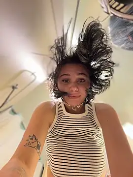 vendimur (F teen) - finger in the ass