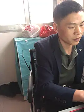 55-leo (Ask my age) - 全裸半小时