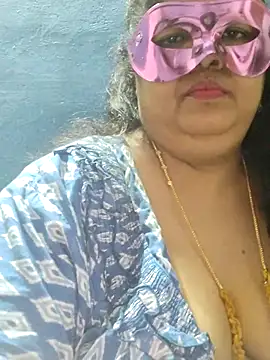 tamilthanushri webcam