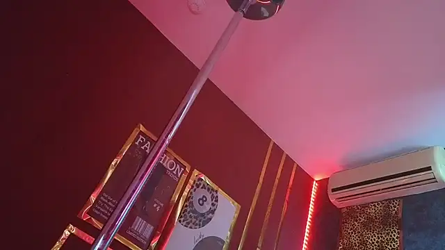 alissa4blonde webcam