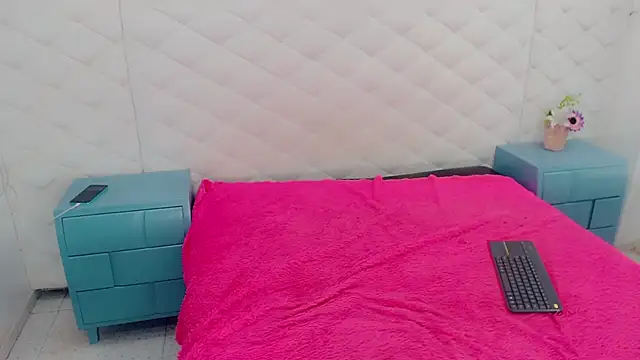 party_girl_skiny webcam