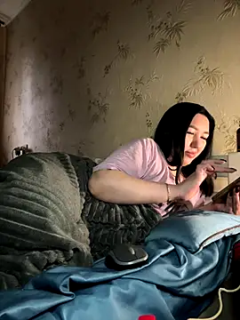 Naughtbaby_2025 webcam