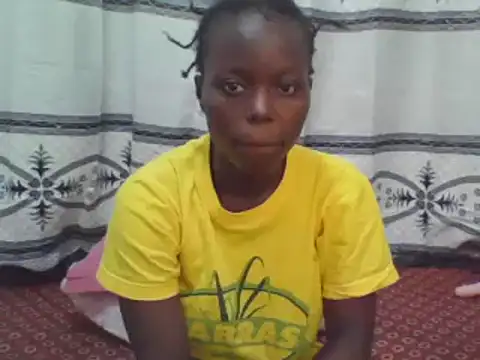 ebony_curvedass webcam