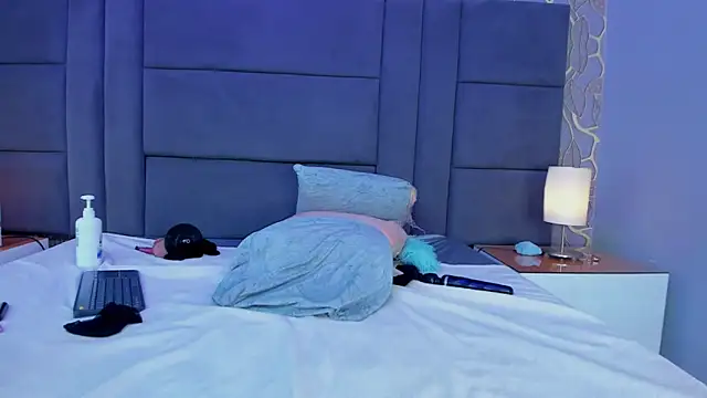 monserrat_cutte webcam