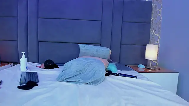 monserrat_cutte webcam