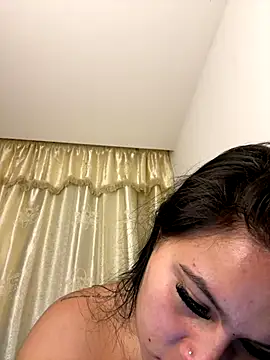 _scarleth_lux webcam